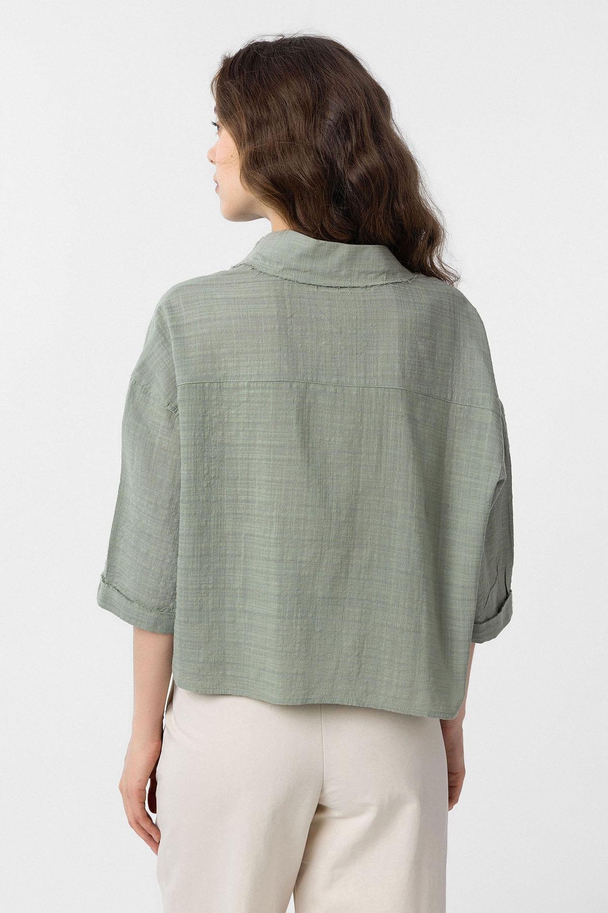 Antioch Haki Crop Dokulu Kadın Gömlek