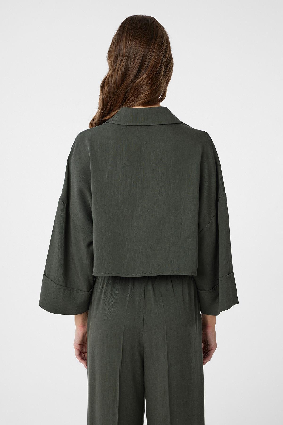 Antioch Haki Crop Kadın Gömlek