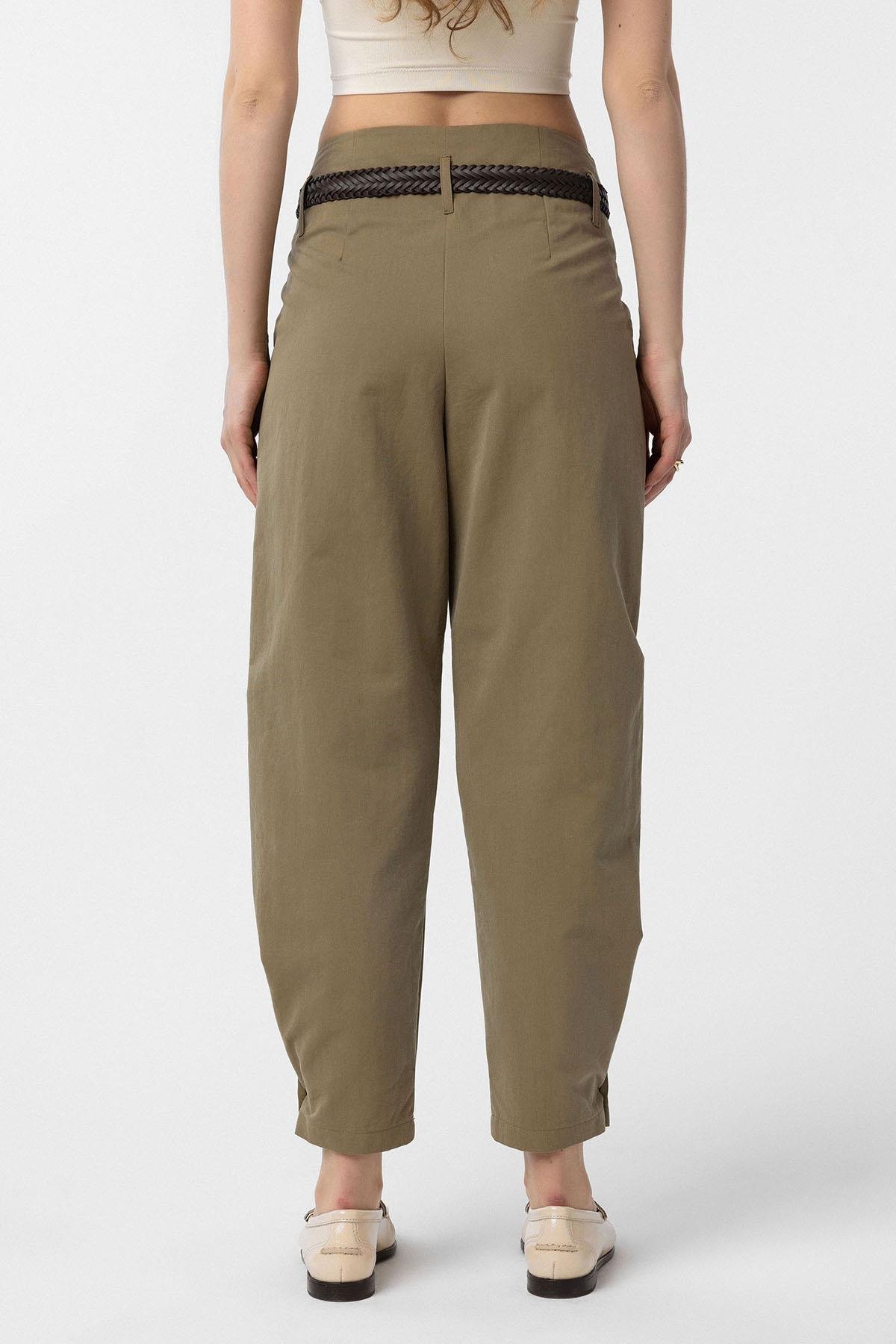 Antioch Haki Yüksek Bel Paçası Düğmeli Fit Kadın Pantolon