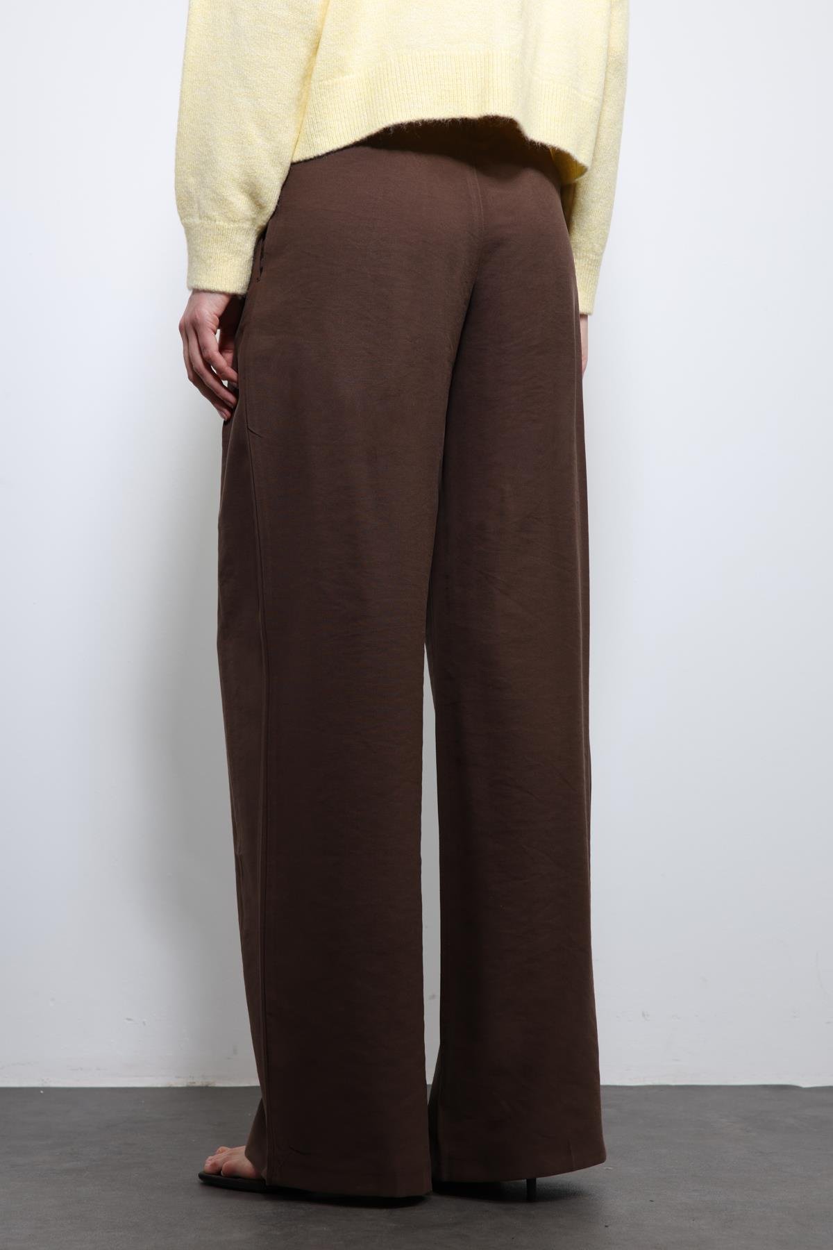 Antioch Kahve Bel Lastikli Pileli Kadın Pantolon