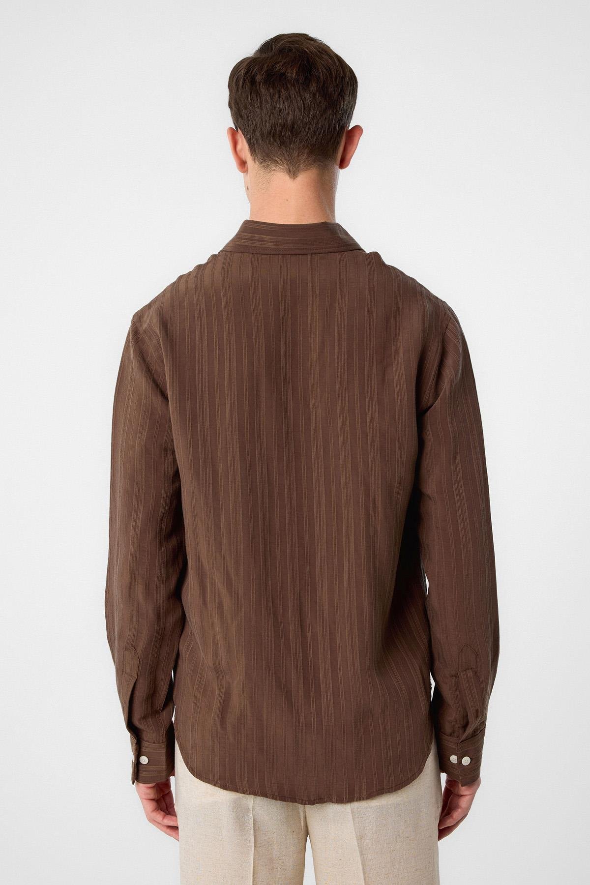 Antioch Kahve Çizgili ve Dokulu Erkek Gömlek