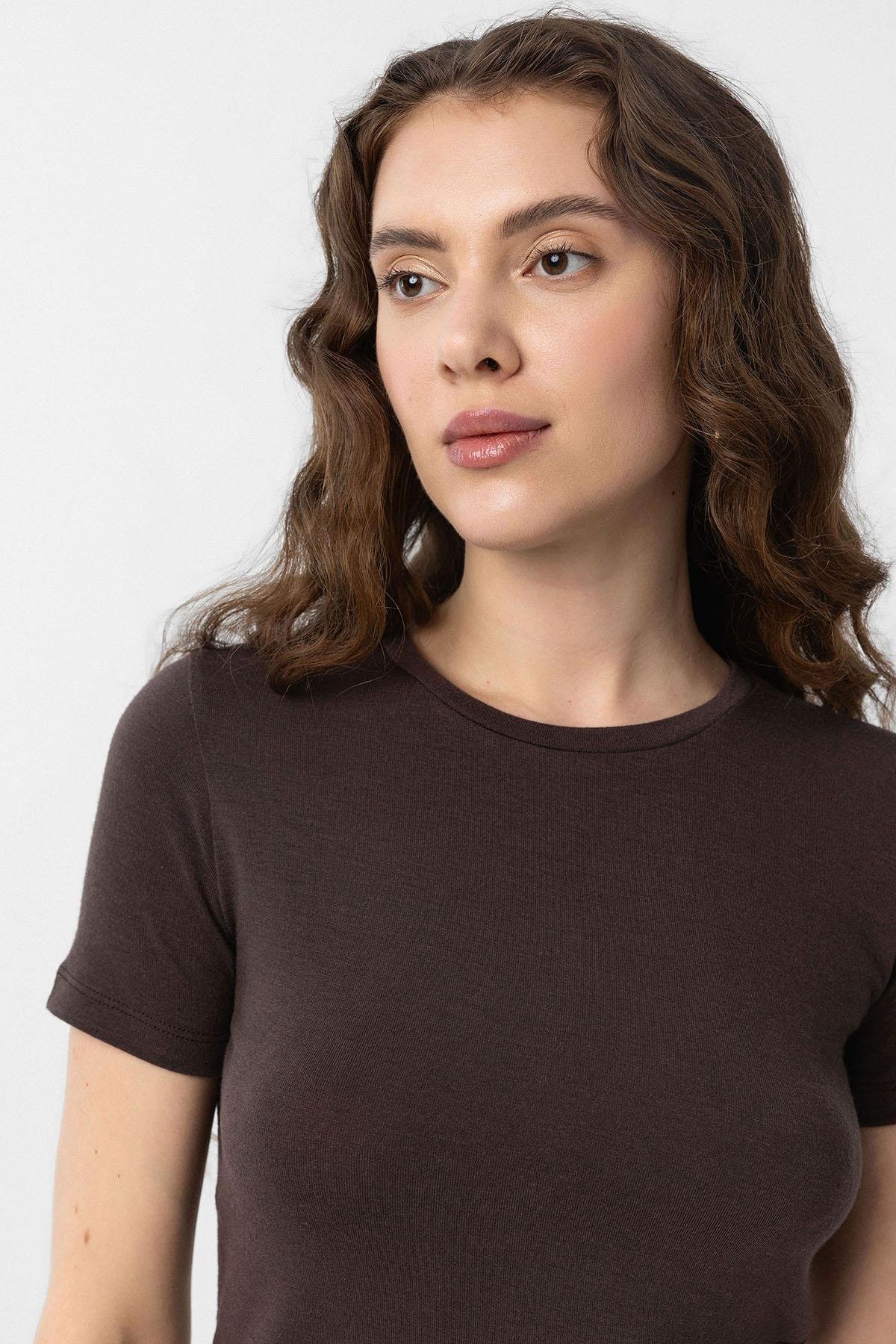 Antioch Kahve Crop Kadın T-Shirt