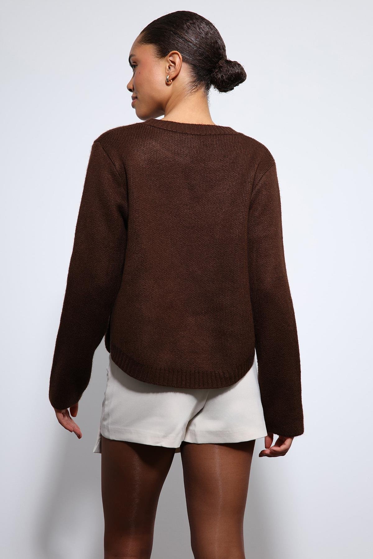 Antioch Kahve Düğme Detaylı Triko Kazak