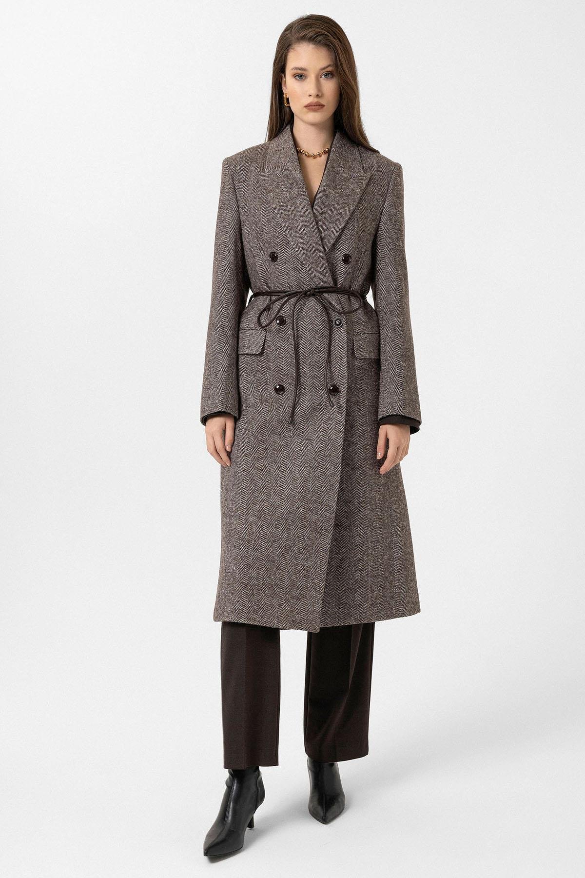 Antioch Kahve Kadın Balıksırtı Desenli Kruvaze Kaban