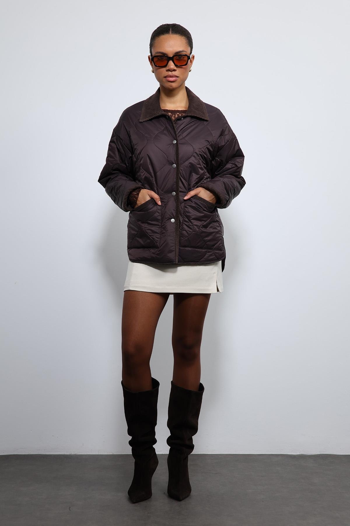 Antioch Kahve Kontrast Yaka Desenli Mont