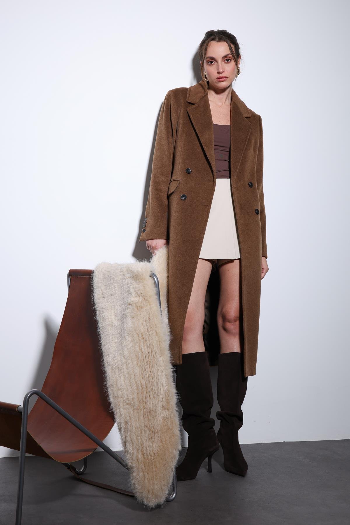 Antioch Kahve Yün Karışımlı Kruvaze Kadın Kaban