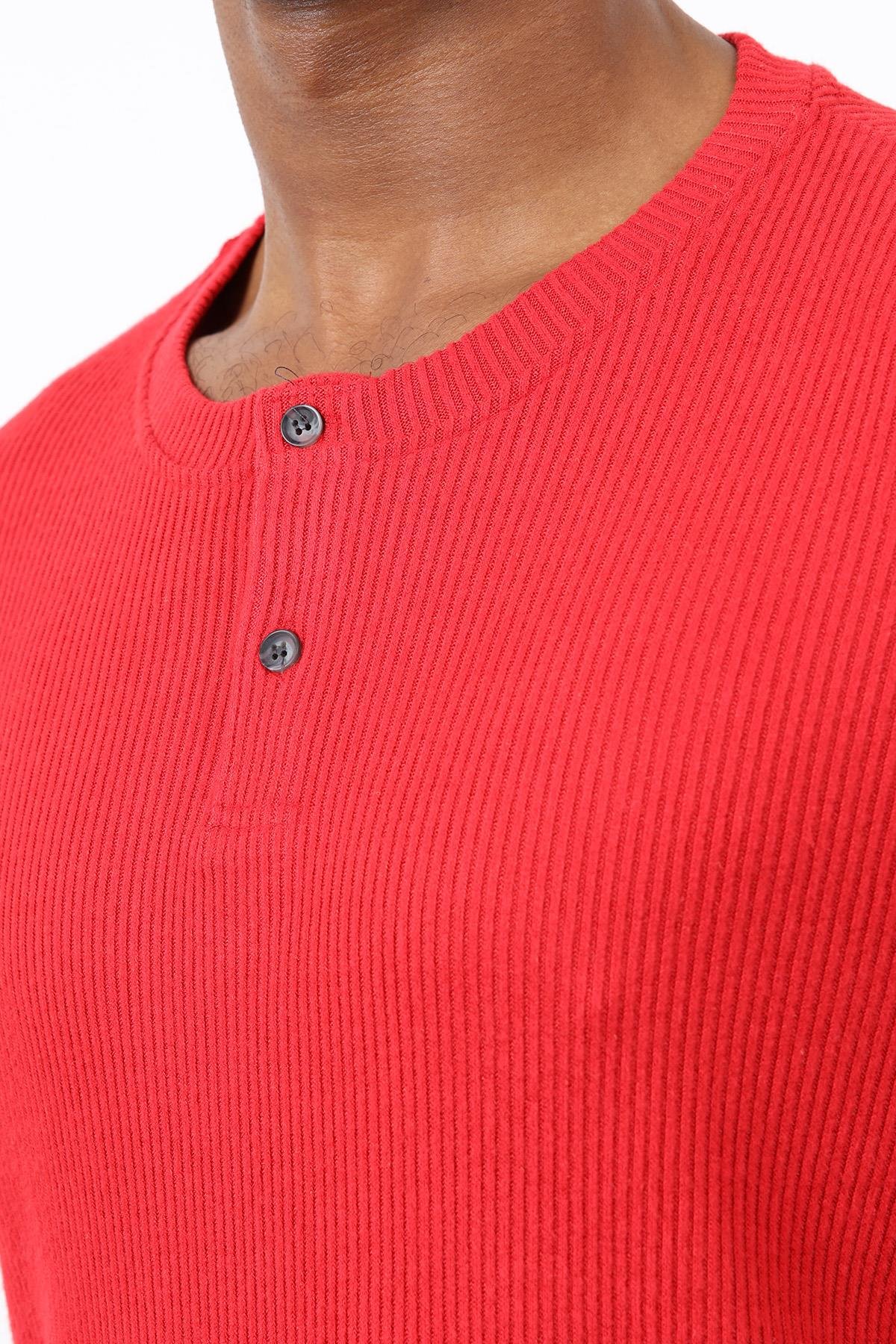 Antioch Kırmızı Fitilli Düğmeli Yaka T-Shirt