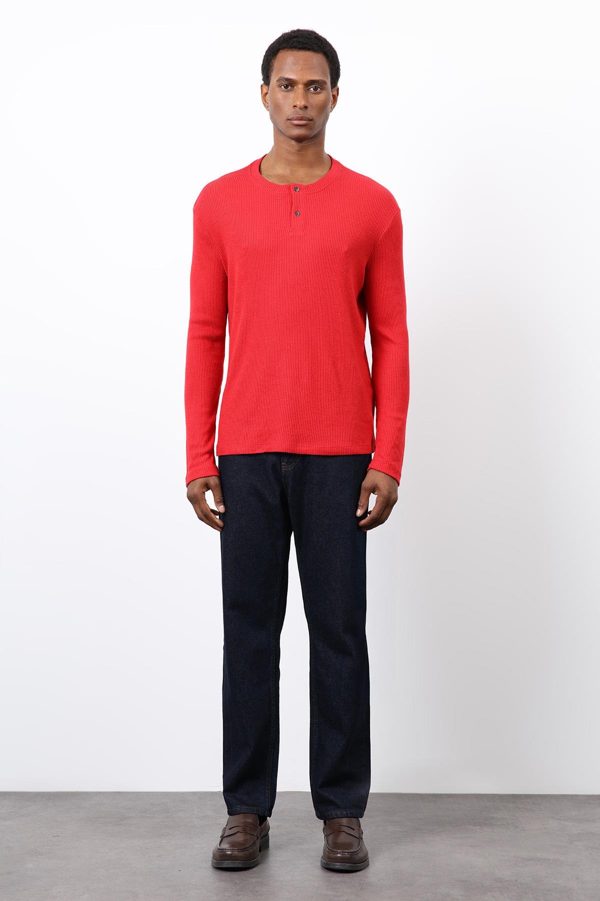 Antioch Kırmızı Fitilli Düğmeli Yaka T-Shirt