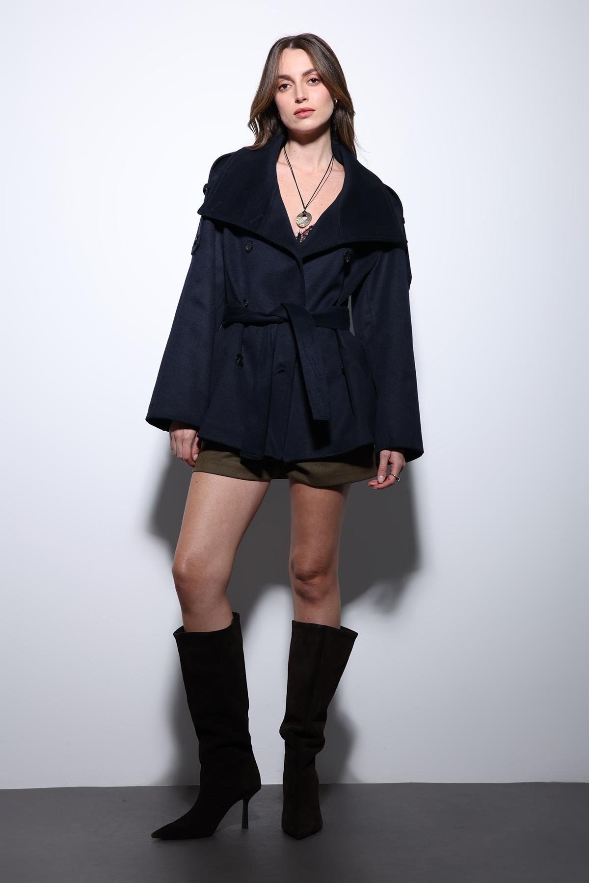 Antioch Lacivert Dik Yaka Kruvaze Kadın Kaban