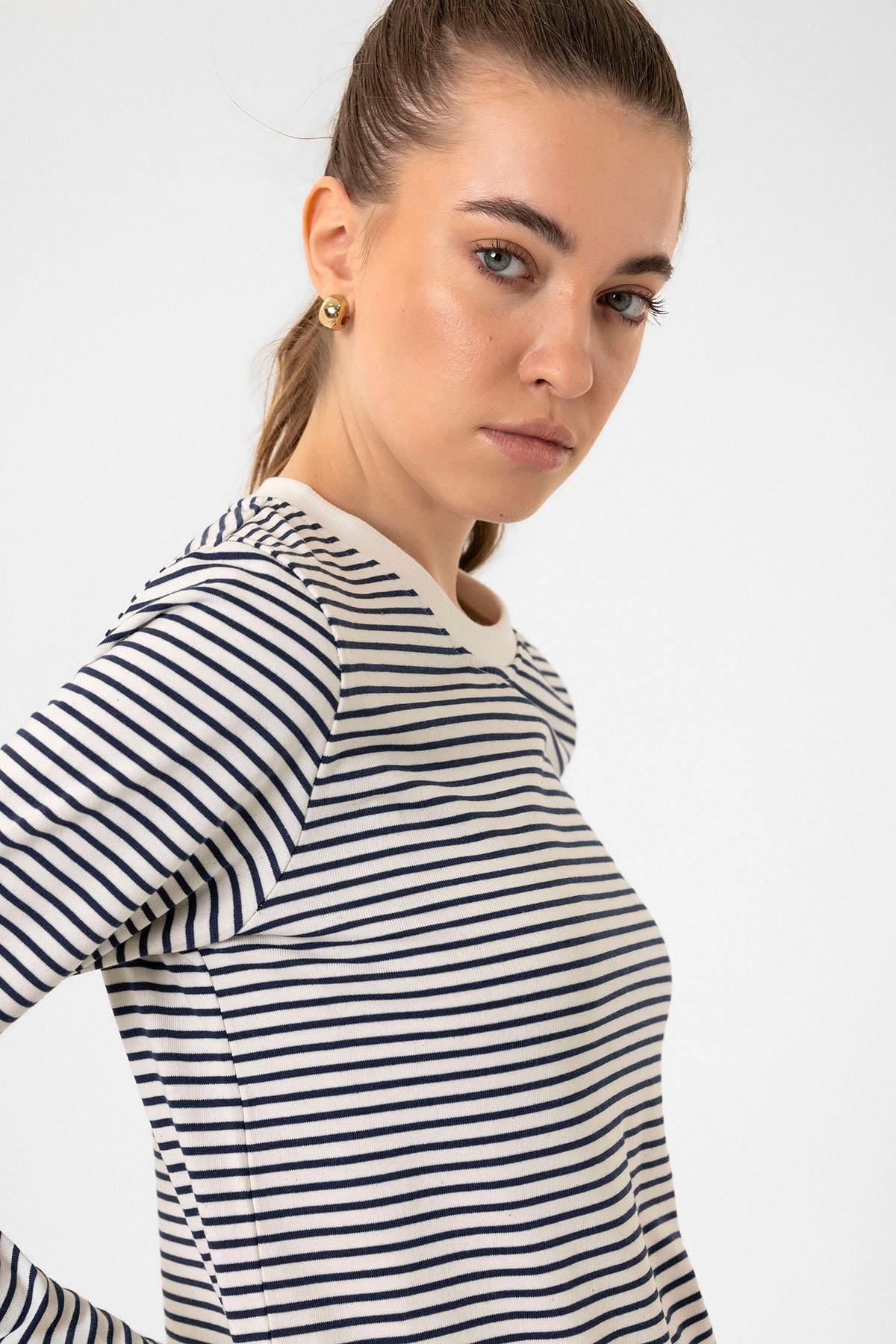 Antioch Lacivert Kadın Çizgili Mevsimlik Kazak