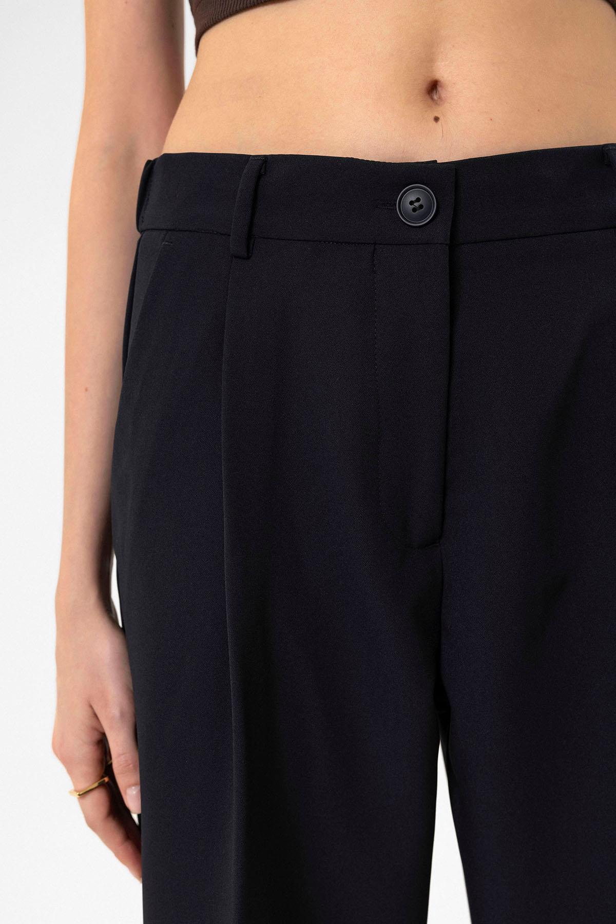 Antioch Lacivert Kadın Yüksek Bel Straight Fit Kısa Pantolon