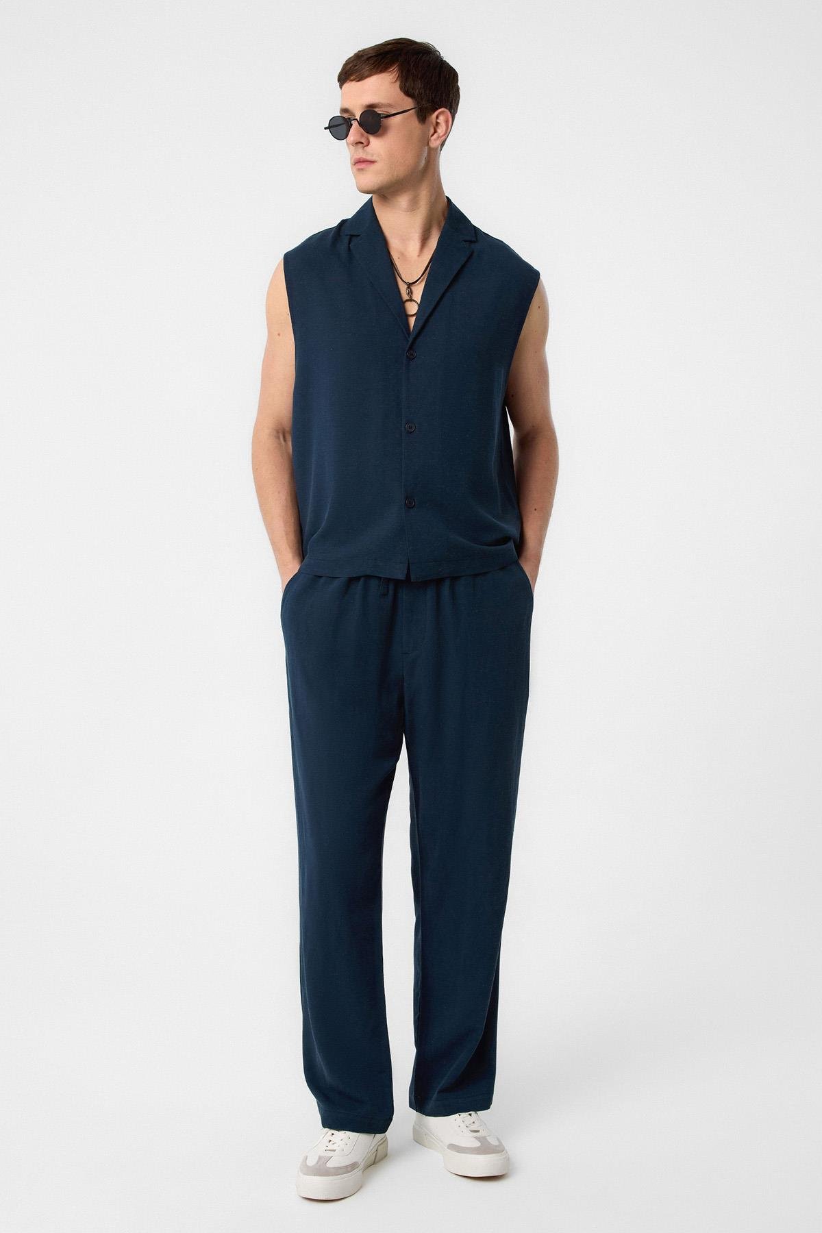 Antioch Lacivert Keten Karışımlı Kolsuz Erkek Gömlek