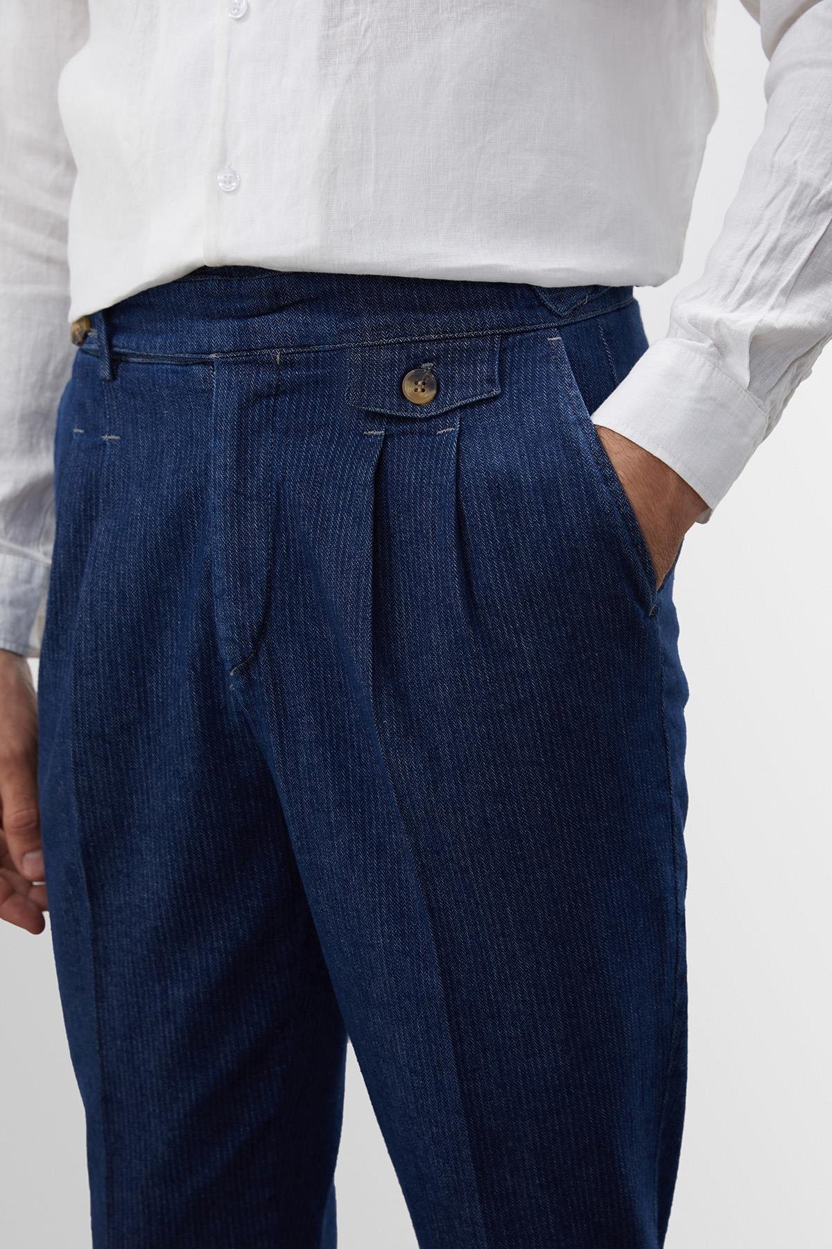 Antioch Mavi Yüksek Bel (Boyfriend) Yandan Tokalı Kemer Detaylı Pileli Kot Pantolon