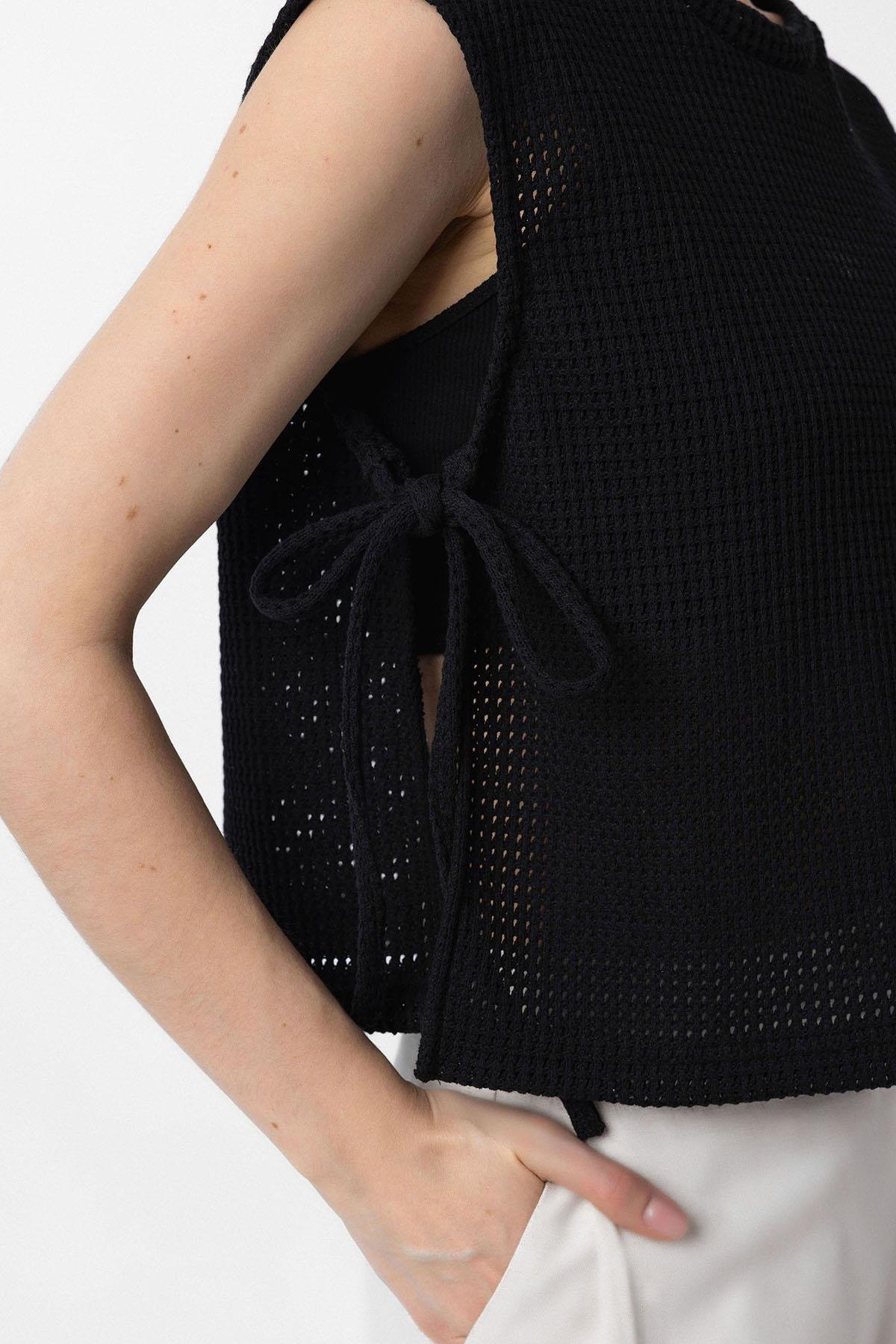 Antioch Siyah Bağcıklı Örgü Dokulu Kadın Top