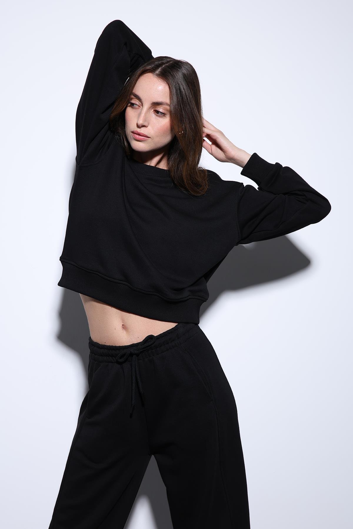 Antioch Siyah Basic Kadın Sweatshirt