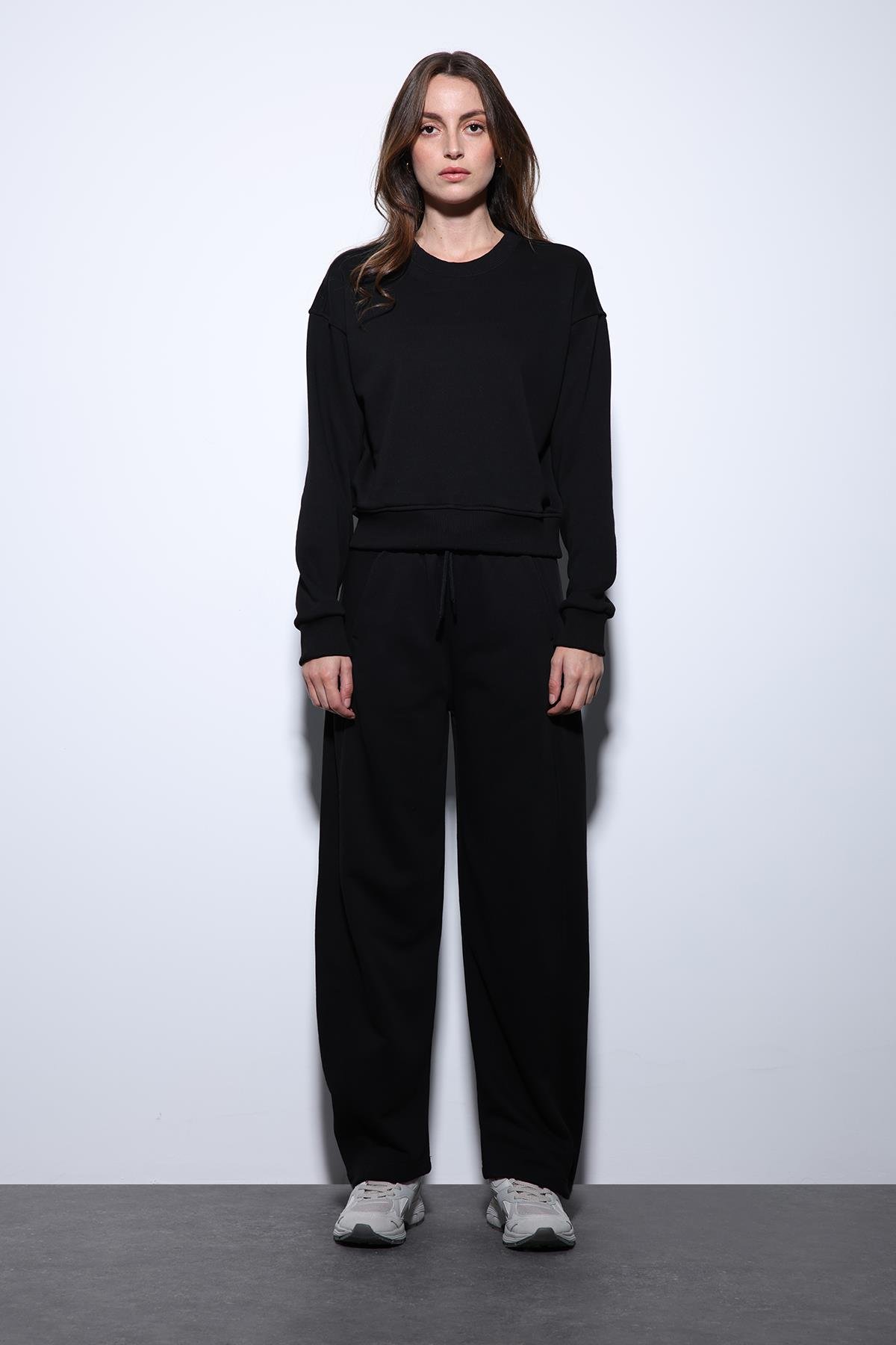 Antioch Siyah Basic Kadın Sweatshirt