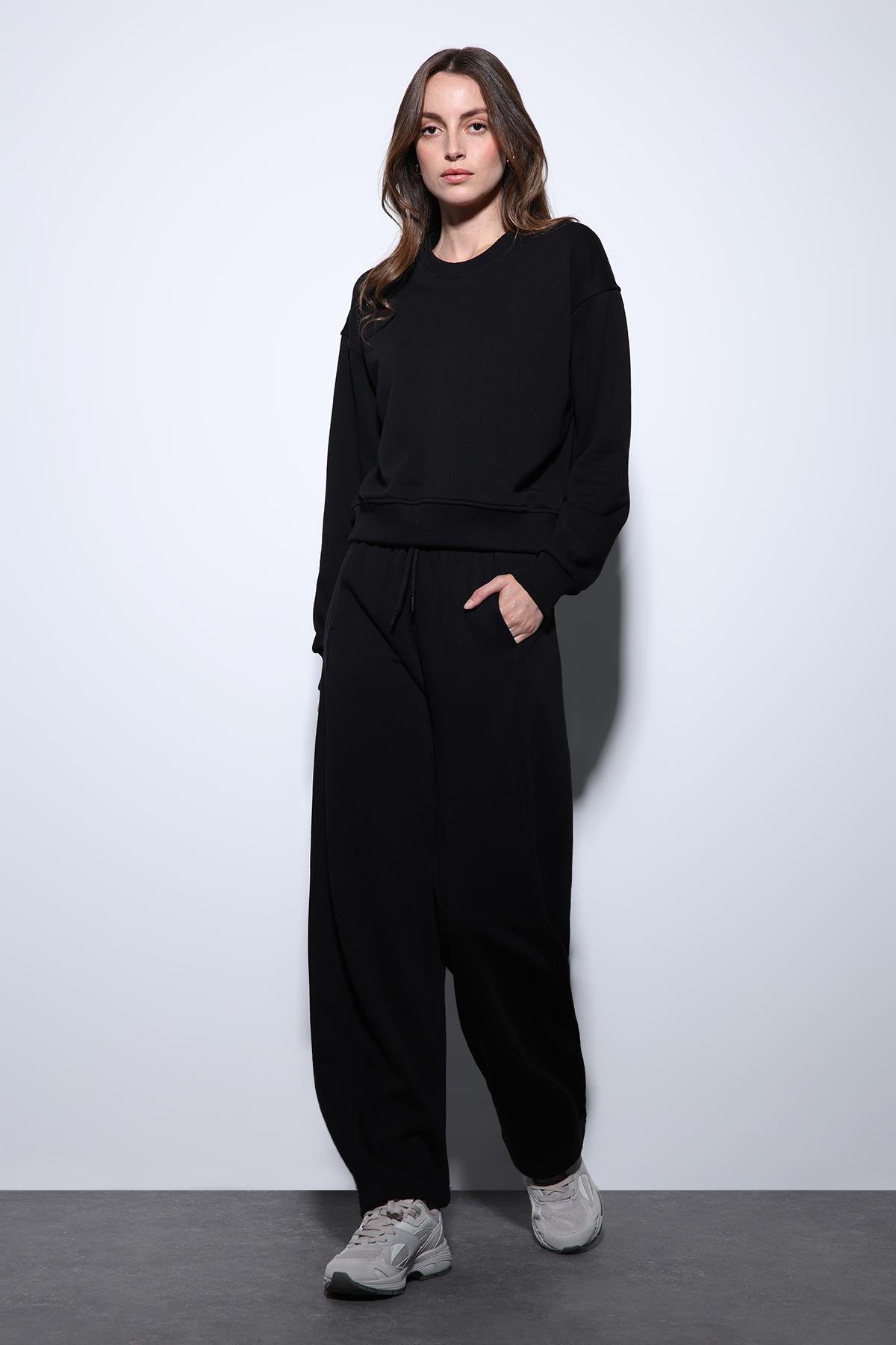 Antioch Siyah Basic Kadın Sweatshirt