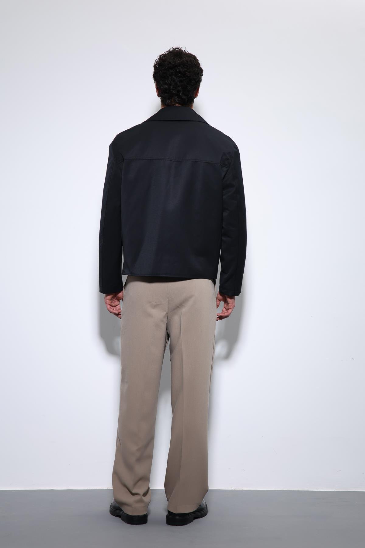 Antioch Siyah Crop Fit Erkek Trençkot