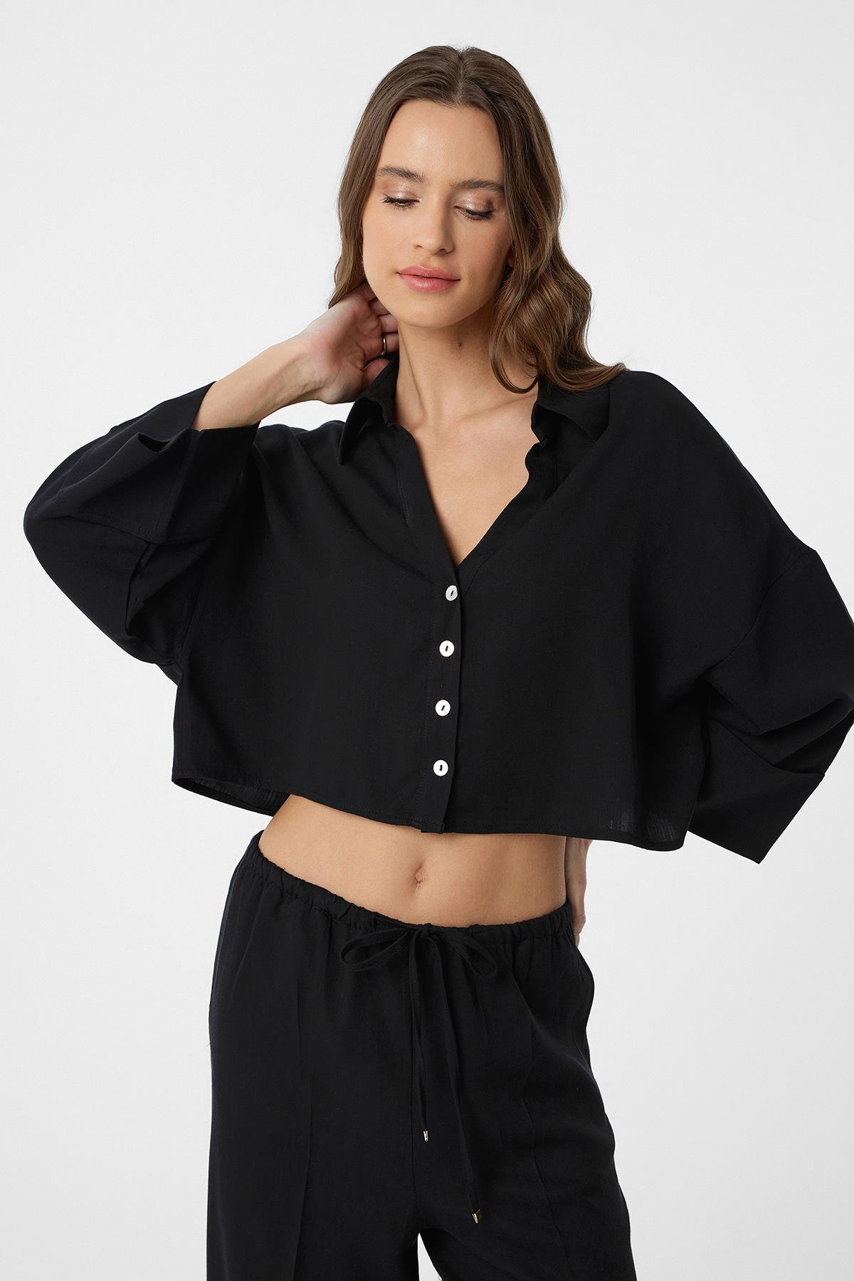 Antioch Siyah Crop Kadın Gömlek