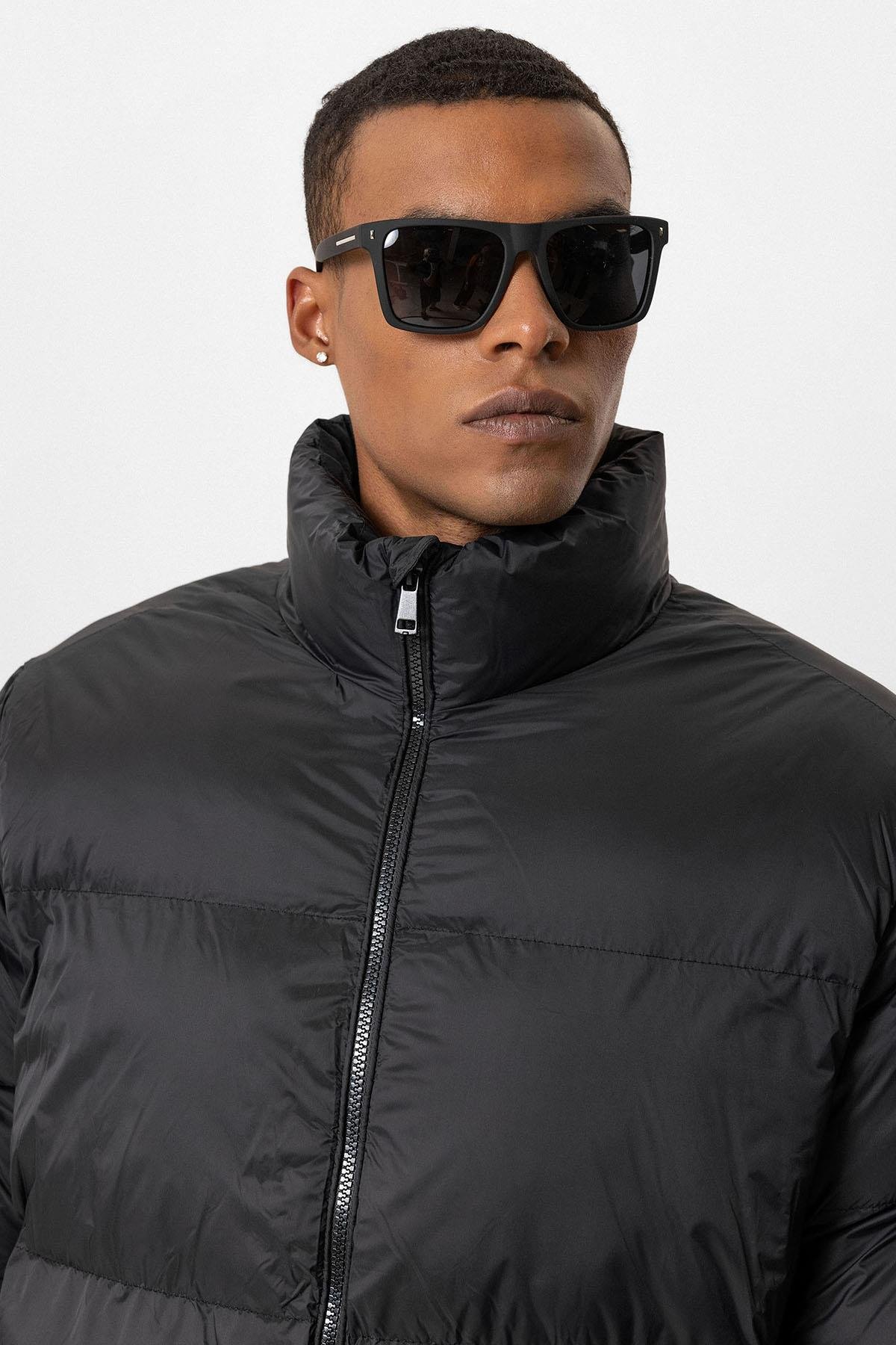 Antioch Siyah Dik Yaka Kauçuk Şişme Mont