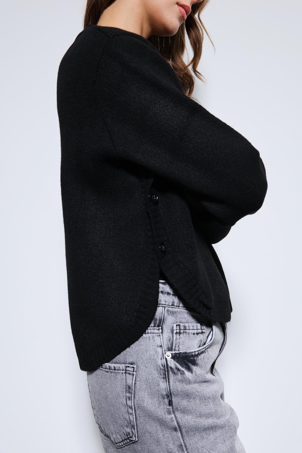 Antioch Siyah Düğme Detaylı Triko Kazak