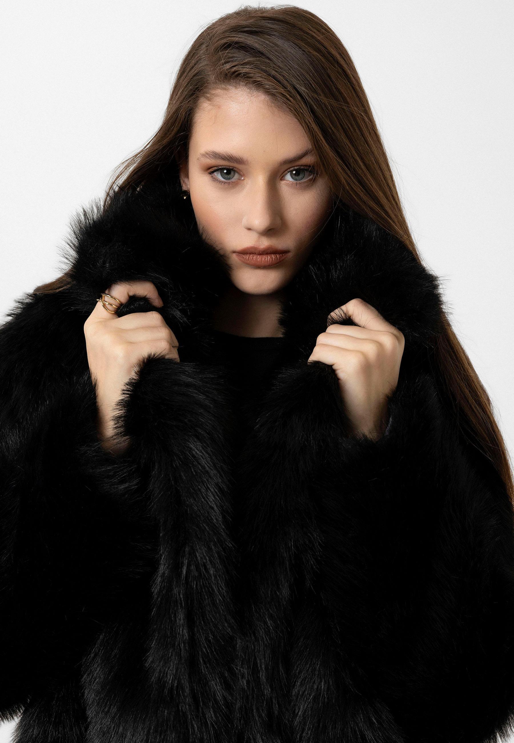 Antioch Siyah Kadın Ceket Yaka Suni Kürk Ceket