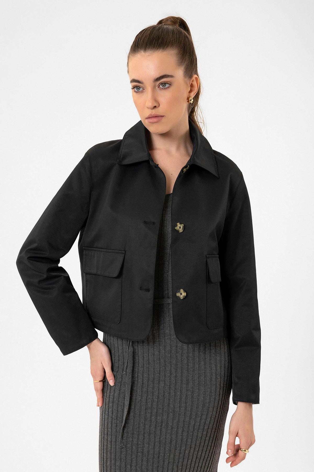 Antioch Siyah Kadın Mevsimlik İnce Kısa Ceket