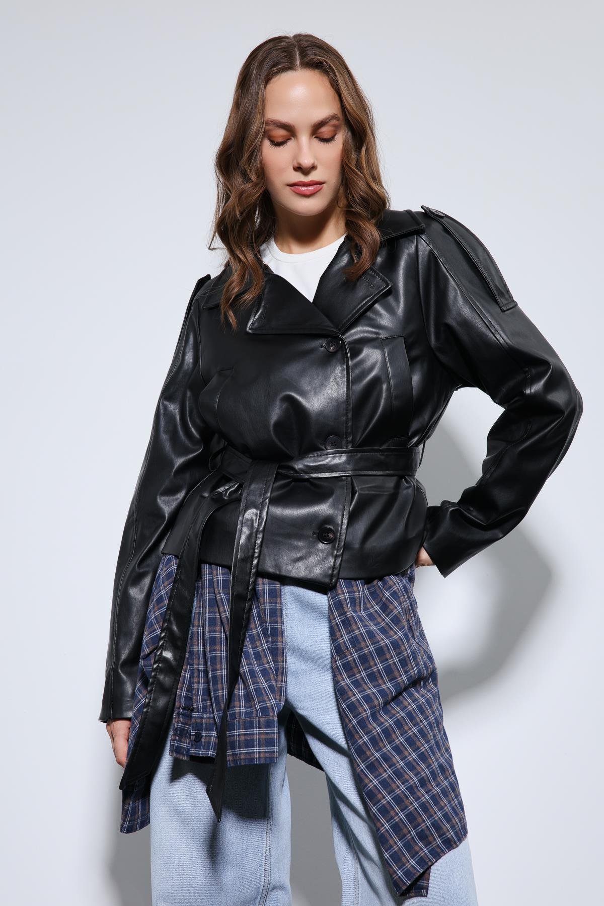 Antioch Siyah Kemerli Suni Deri Mont