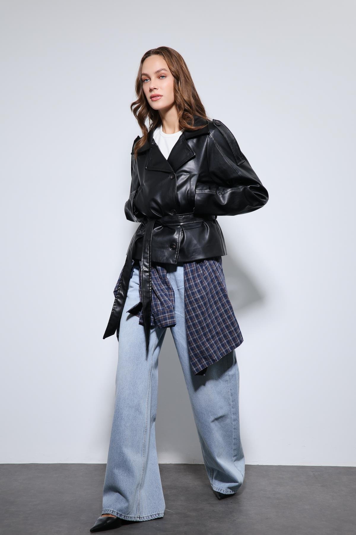 Antioch Siyah Kemerli Suni Deri Mont