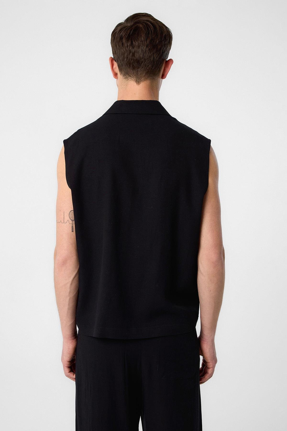 Antioch Siyah Keten Karışımlı Kolsuz Erkek Gömlek