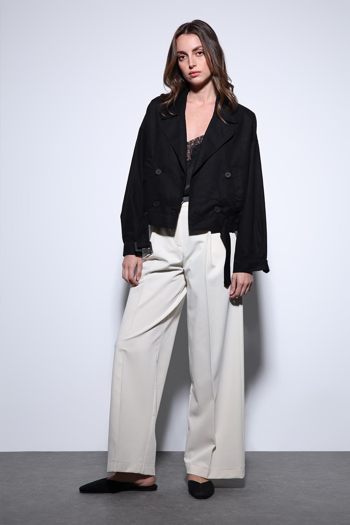 Antioch Siyah Kruvaze Kısa Kadın Trençkot