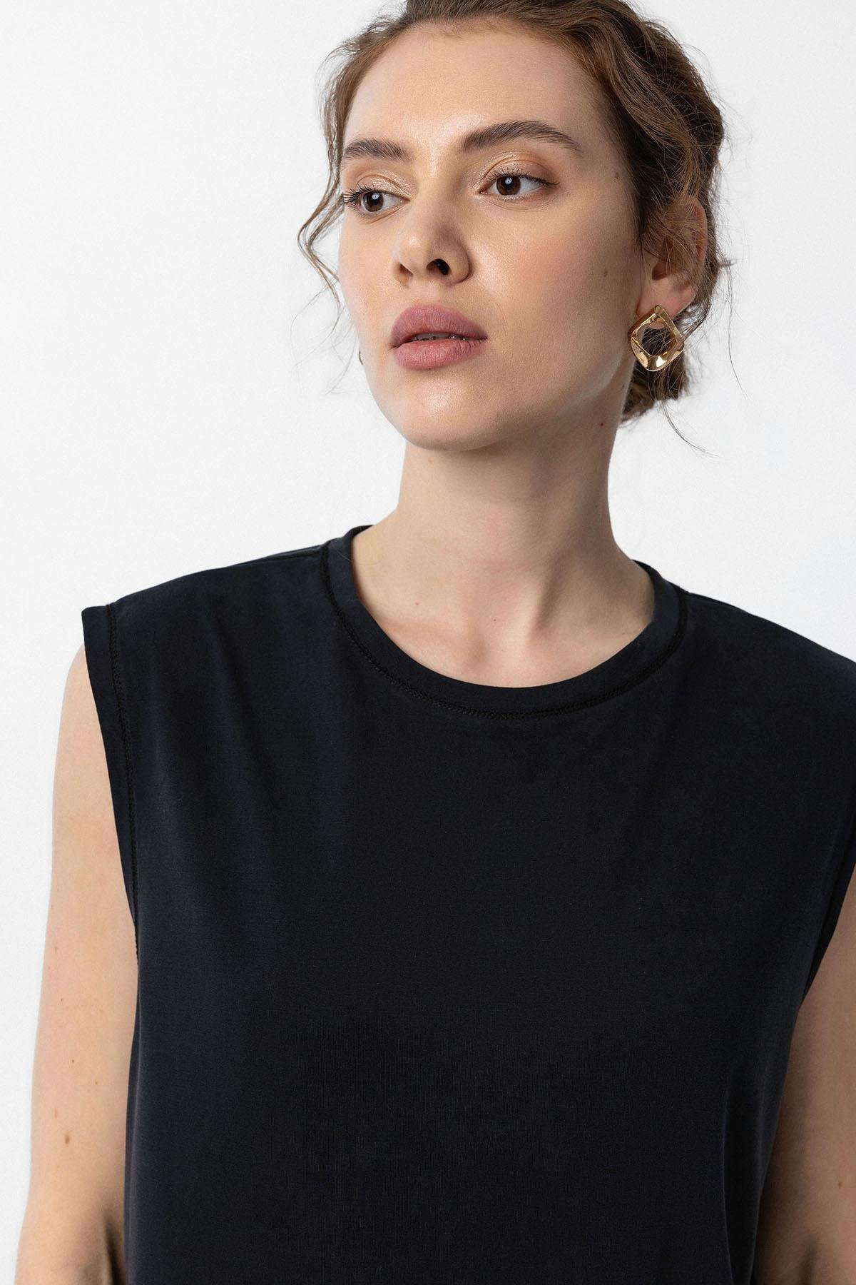 Antioch Siyah Modal Kumaş Kadın T-Shirt