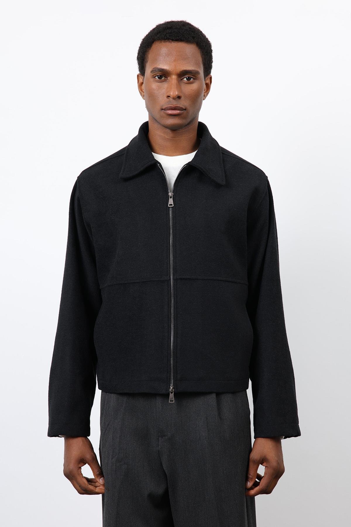 Antioch Siyah Regular Fit Dokulu Erkek Mont