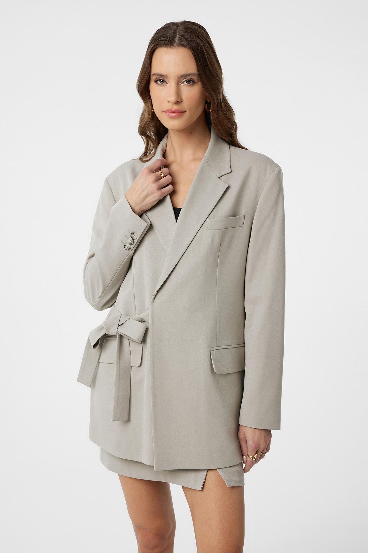 Antioch Taş Kuşaklı Kadın Blazer