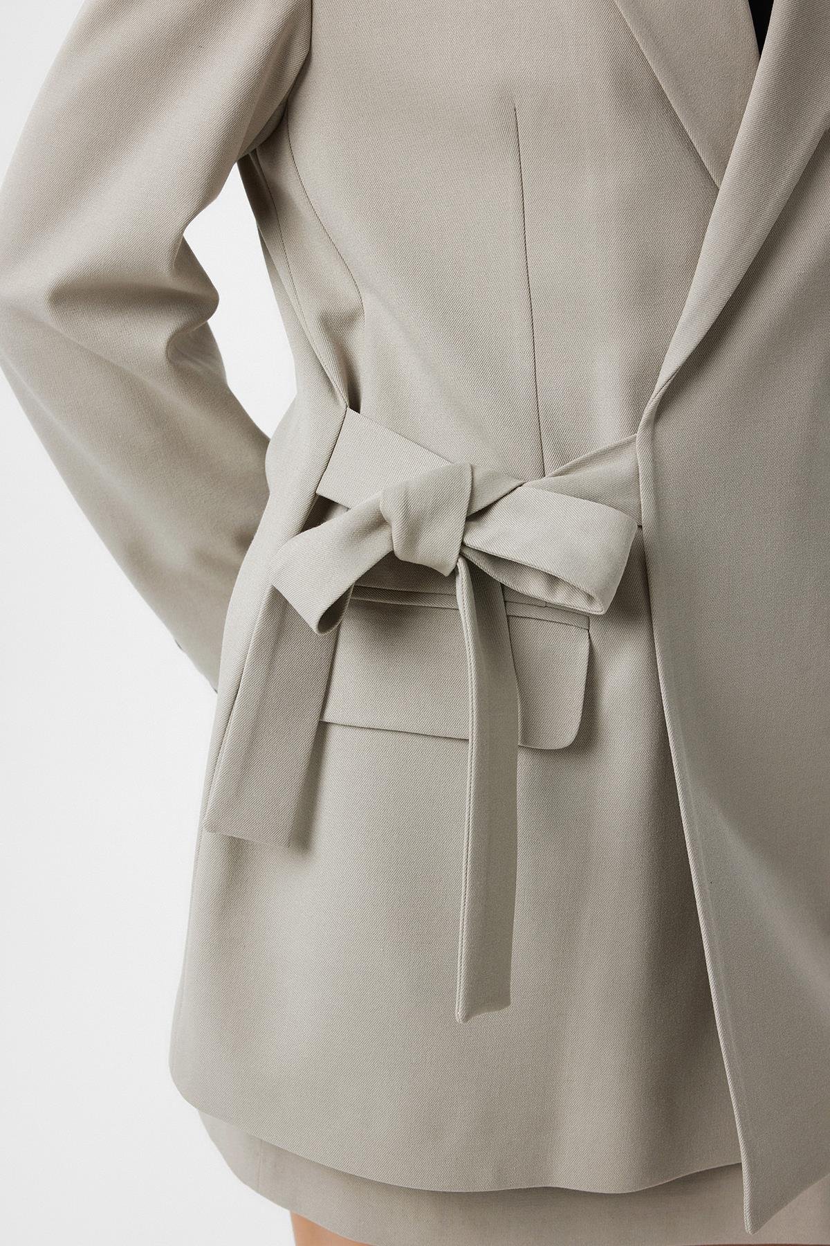 Antioch Taş Kuşaklı Kadın Blazer