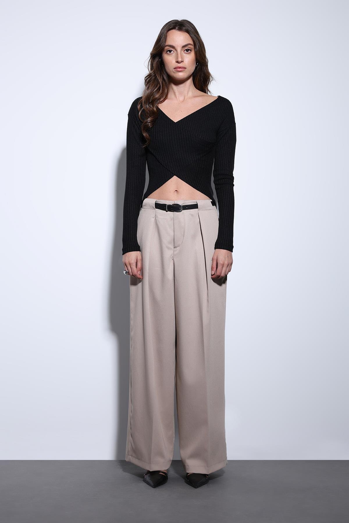 Antioch Taş Pileli Geniş Kadın Pantolon