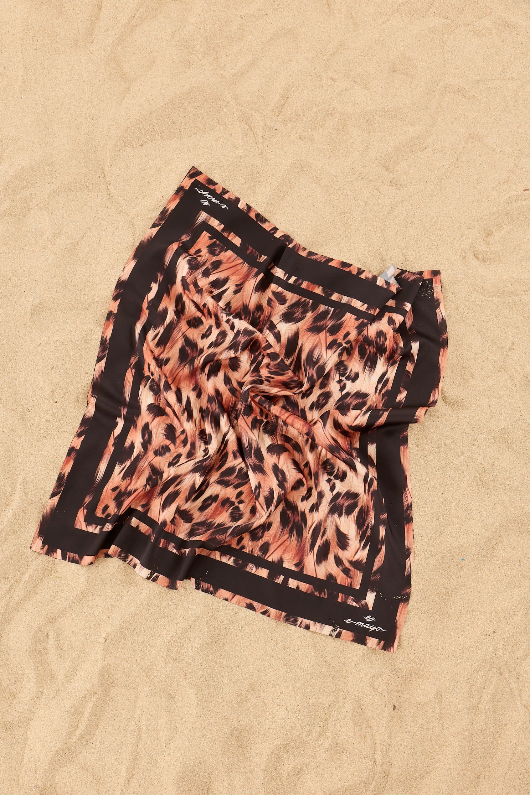 Leopar Desenli Plaj Bandanası