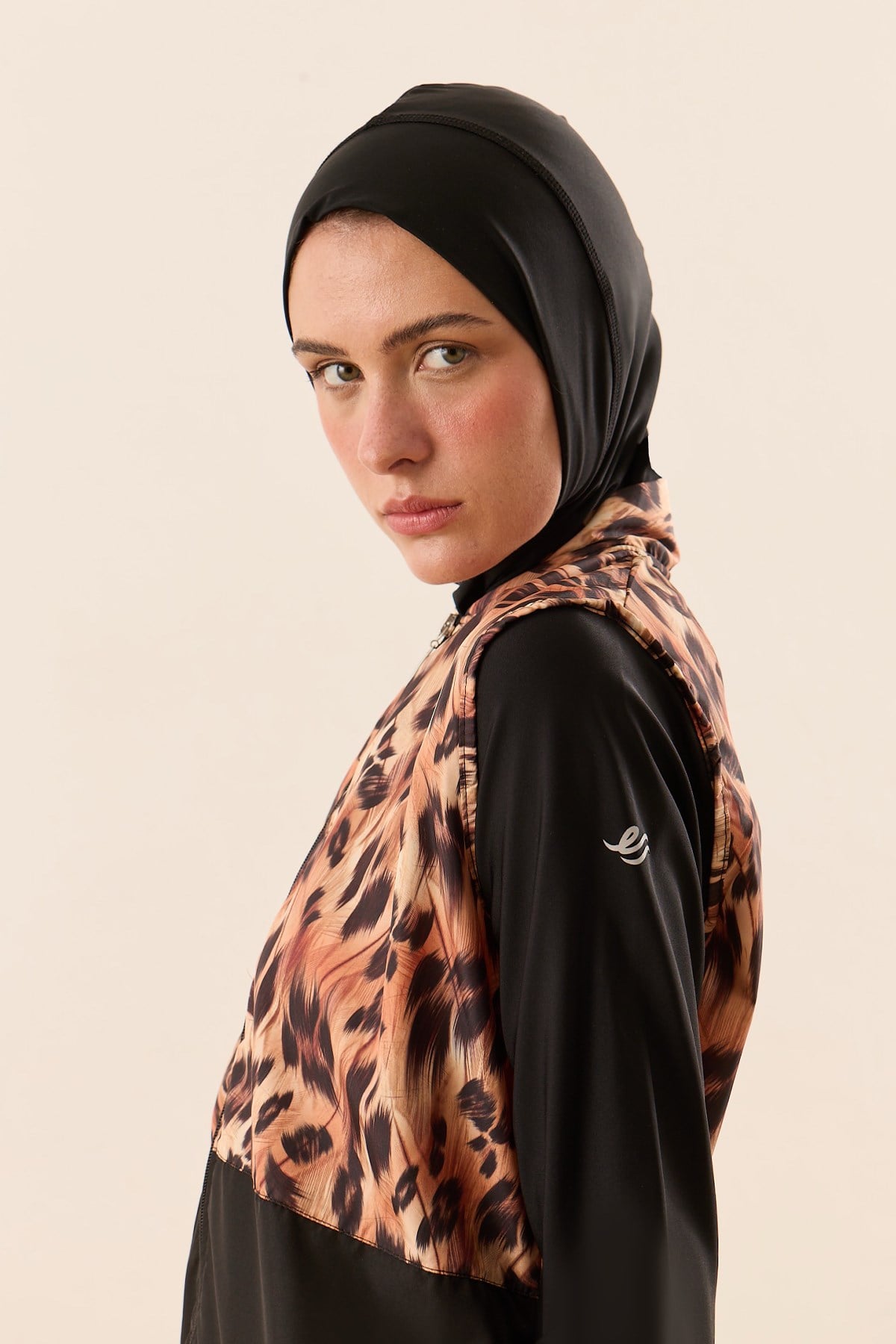 Rüya 4 Parça Leopar Desenli Siyah Kadın Tam Kapalı Tesettür Mayo