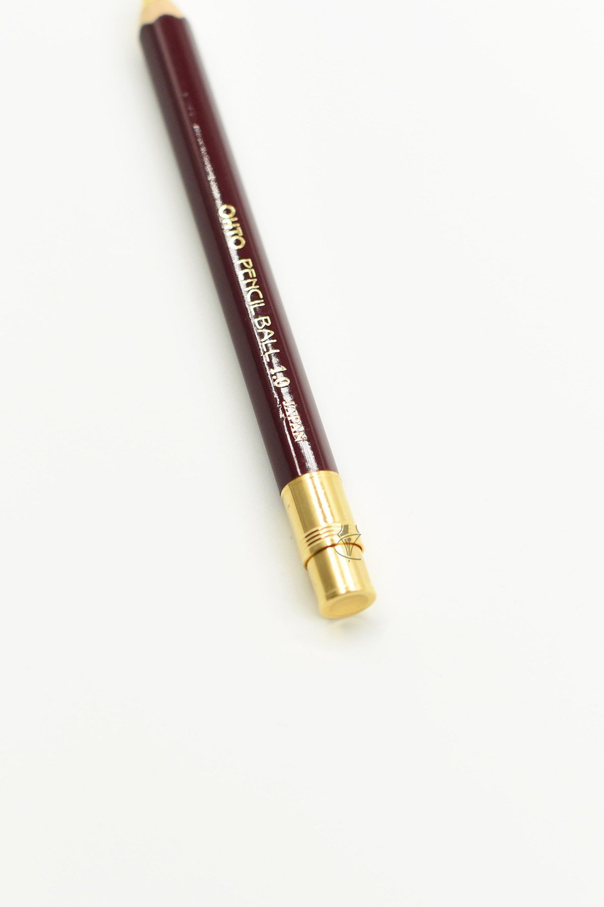 Ohto Pencil Ball 1.0 Wooden Serisi BP-680E-GN Bordo Tükenmez Kalem