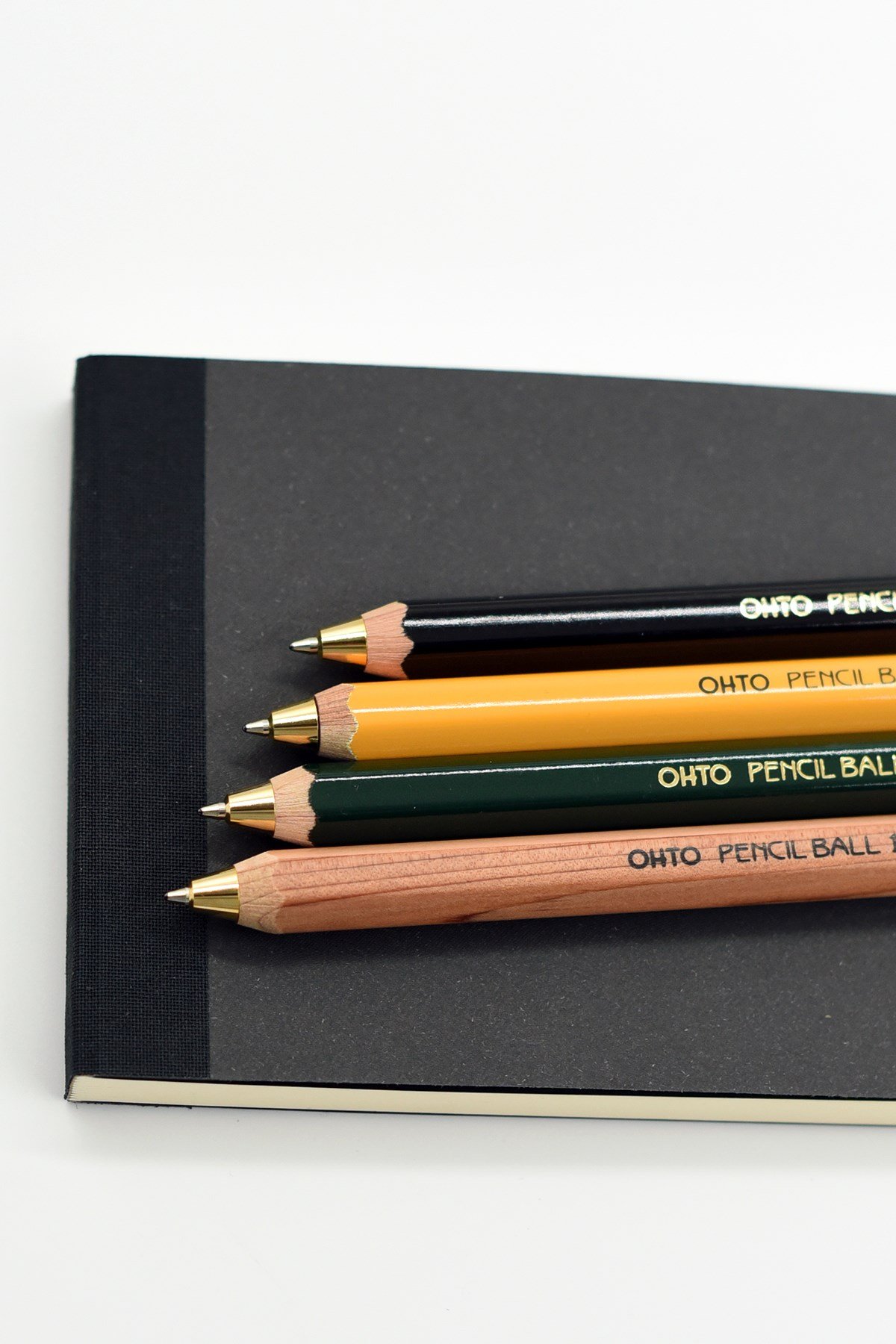 Ohto Pencil Ball 1.0 Wooden Serisi BP-680E-BK Siyah Tükenmez Kalem