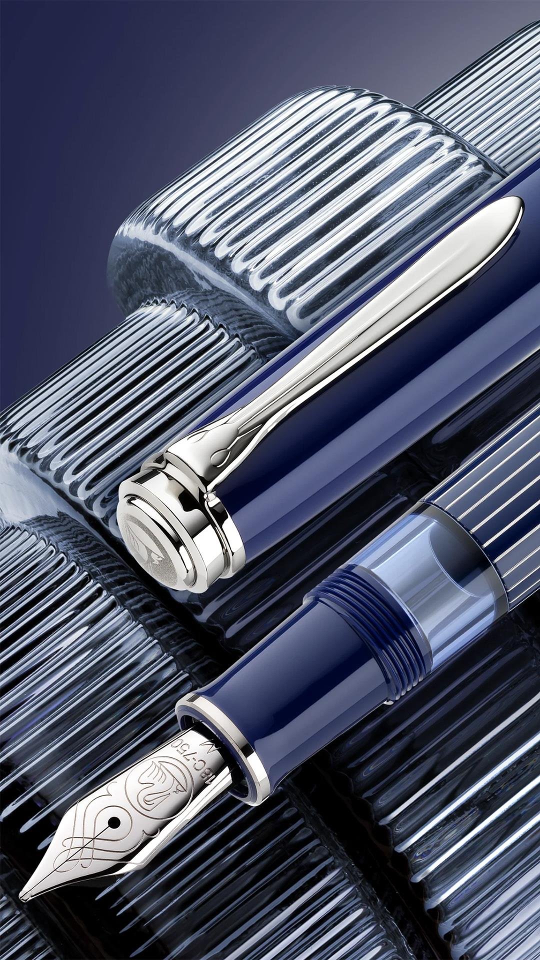 Pelikan M815 Fountain Pen - Metal Striped Blue (Special Edition)
