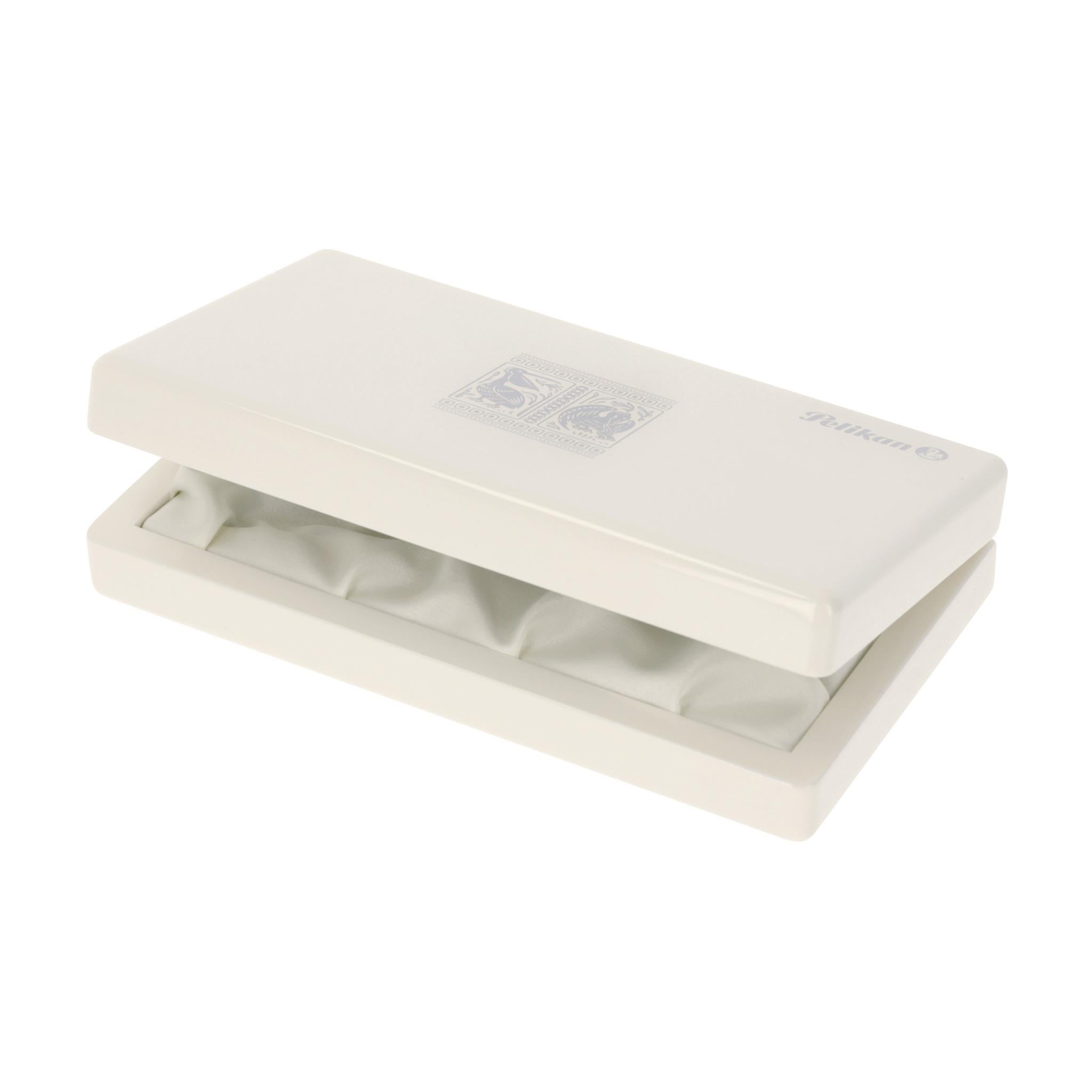 Pelikan Toledo M910 White Fountain Pen