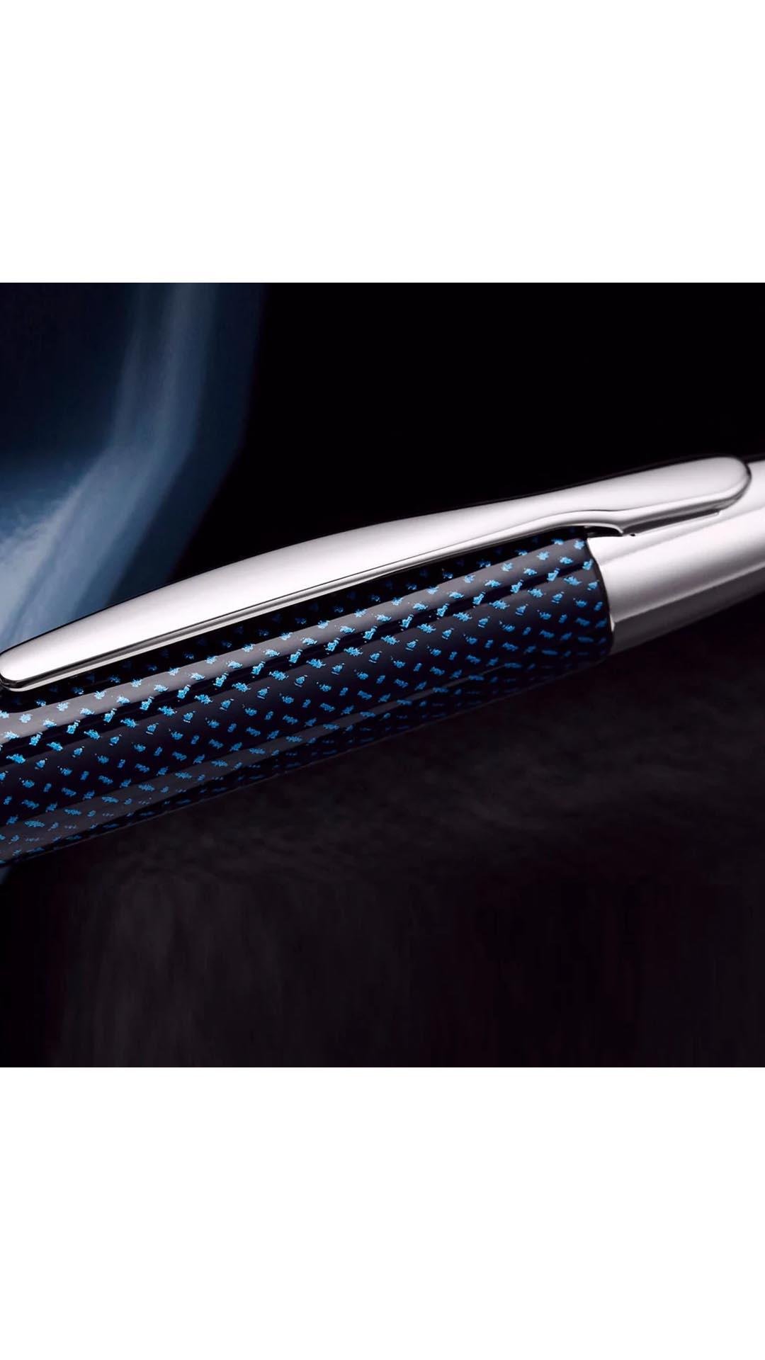 Pilot Capless Kasuri Blue Fountain Pen - M