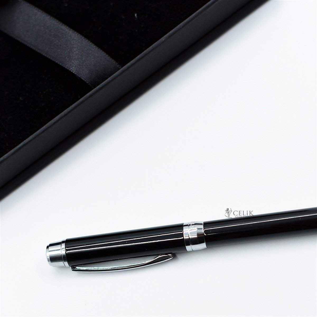 Steelpen 590 Siyah Tükenmez Kalem