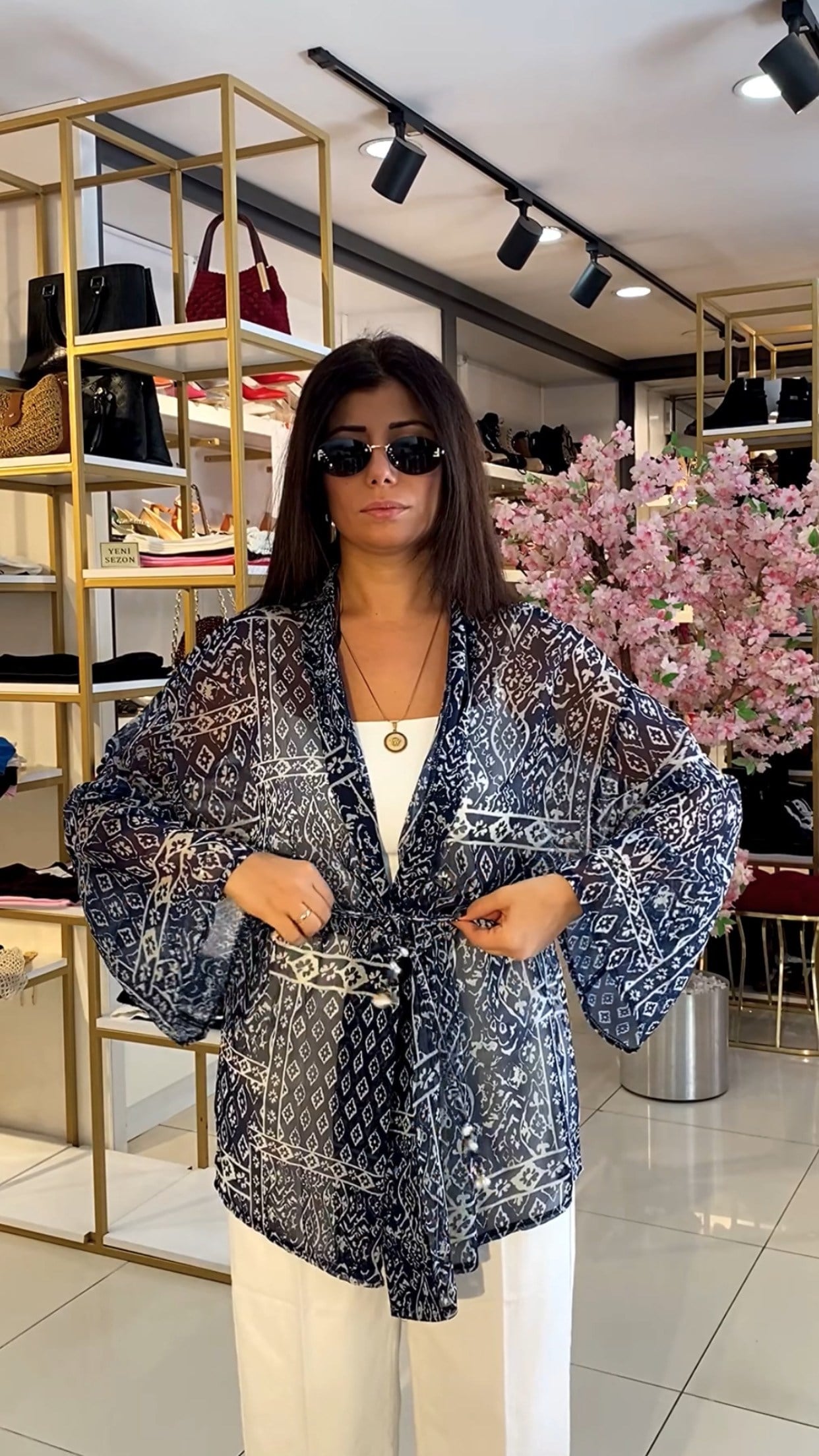 Lacivert Beyaz Desenli Kimono