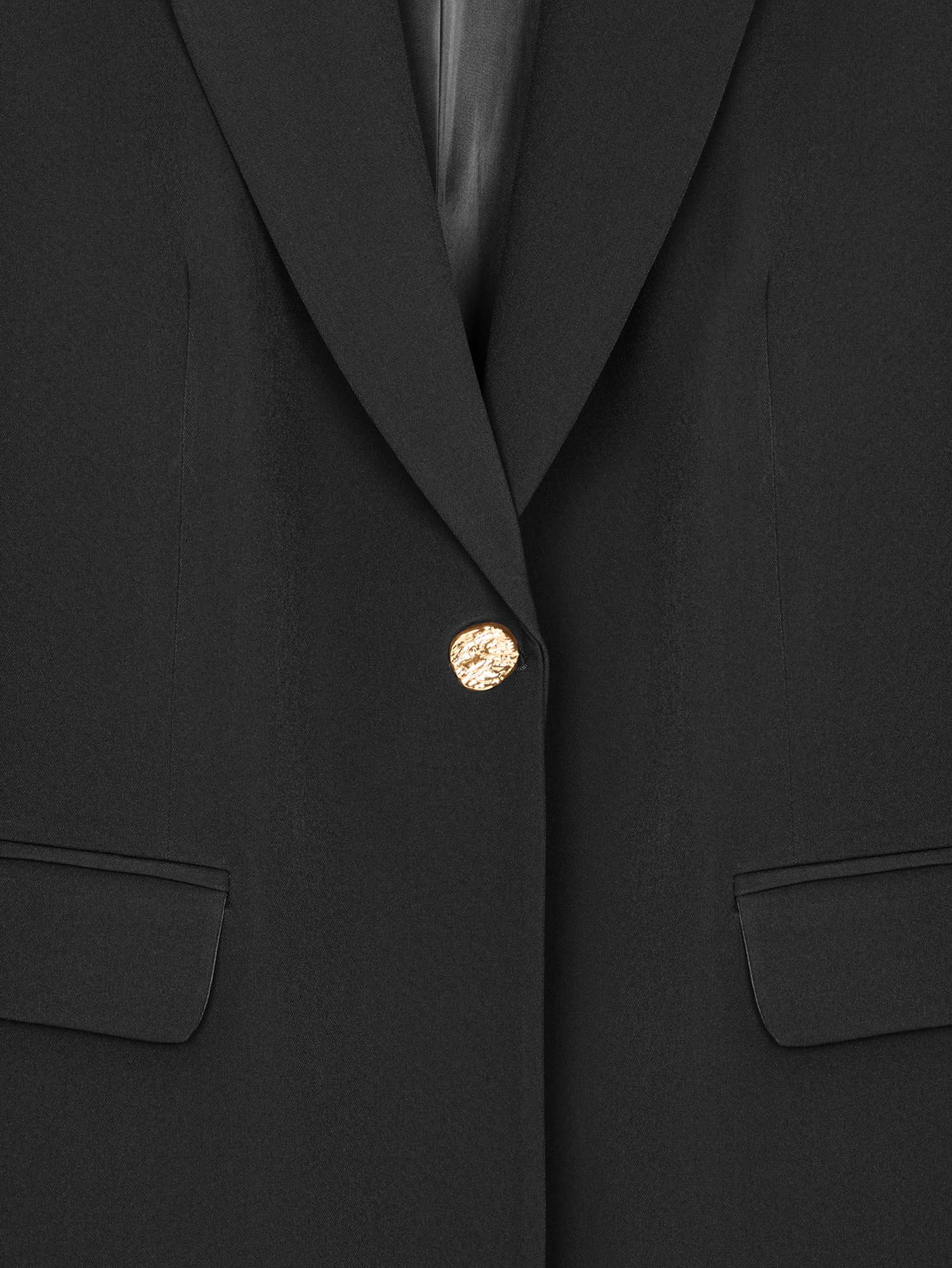 Siyah Vücuda Oturan Blazer