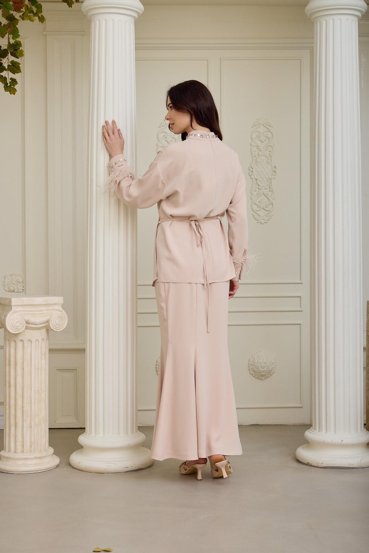 ANVELOP BLUZLU KUŞ TÜYLÜ ETEKLİ TAKIM