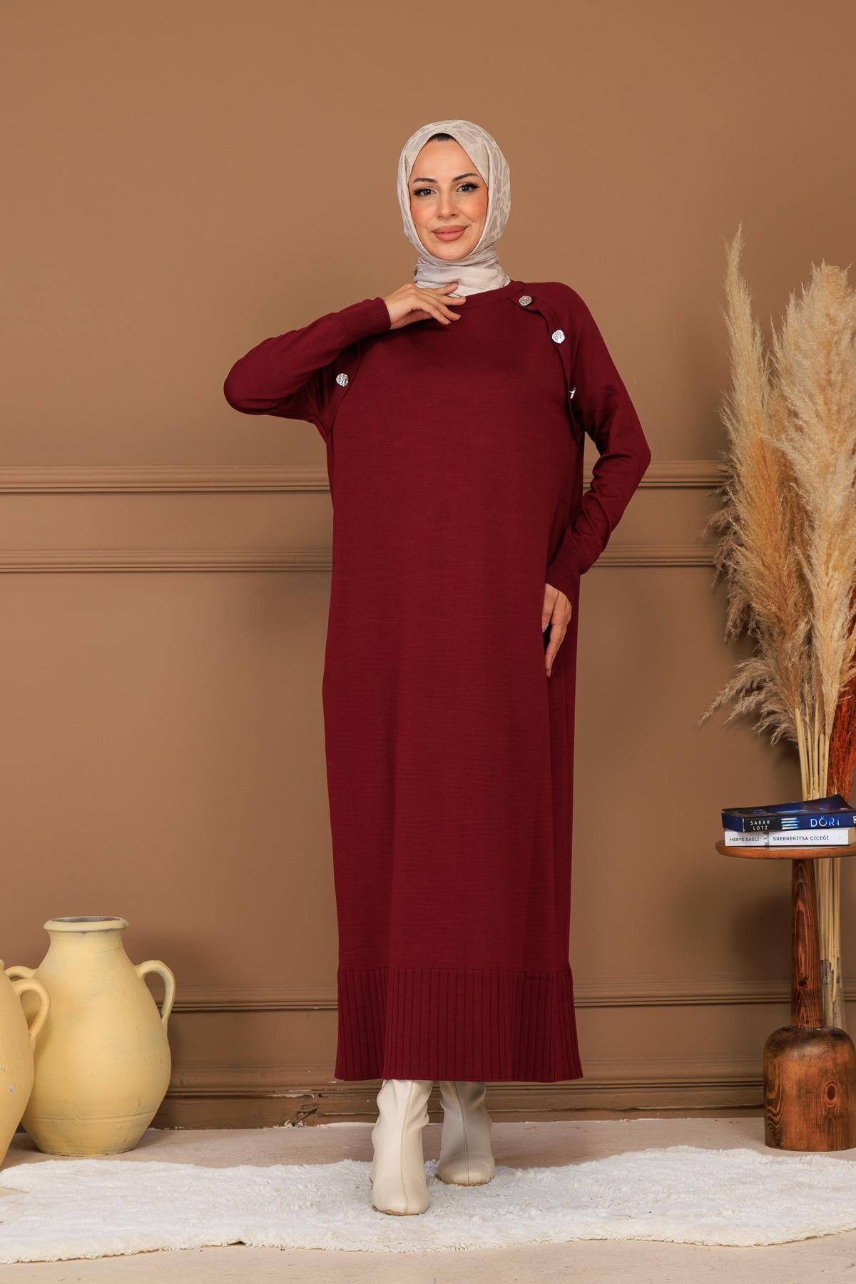 DÜĞMELİ TRİKO ELBİSE