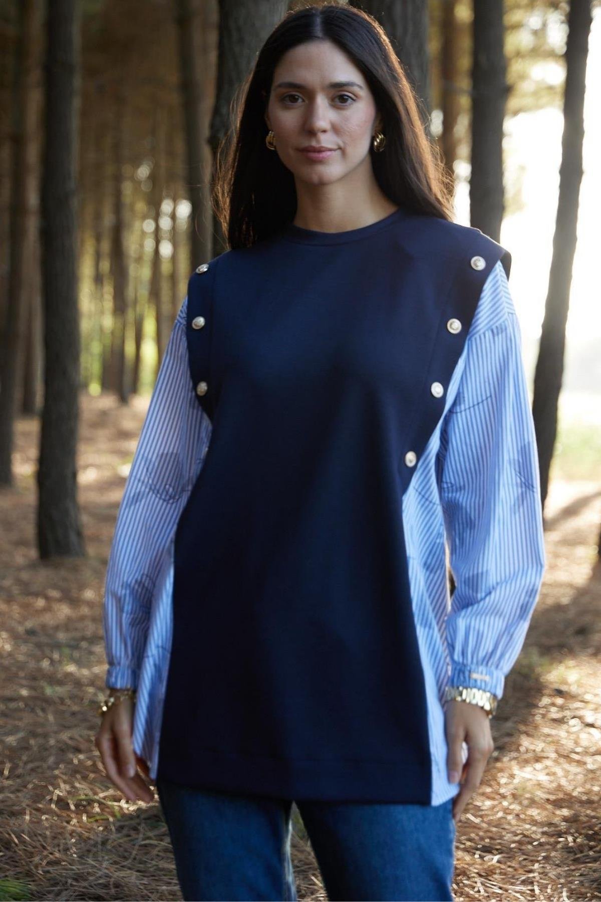 GÖMLEK DETAYLI DÜĞMELİ SWEAT