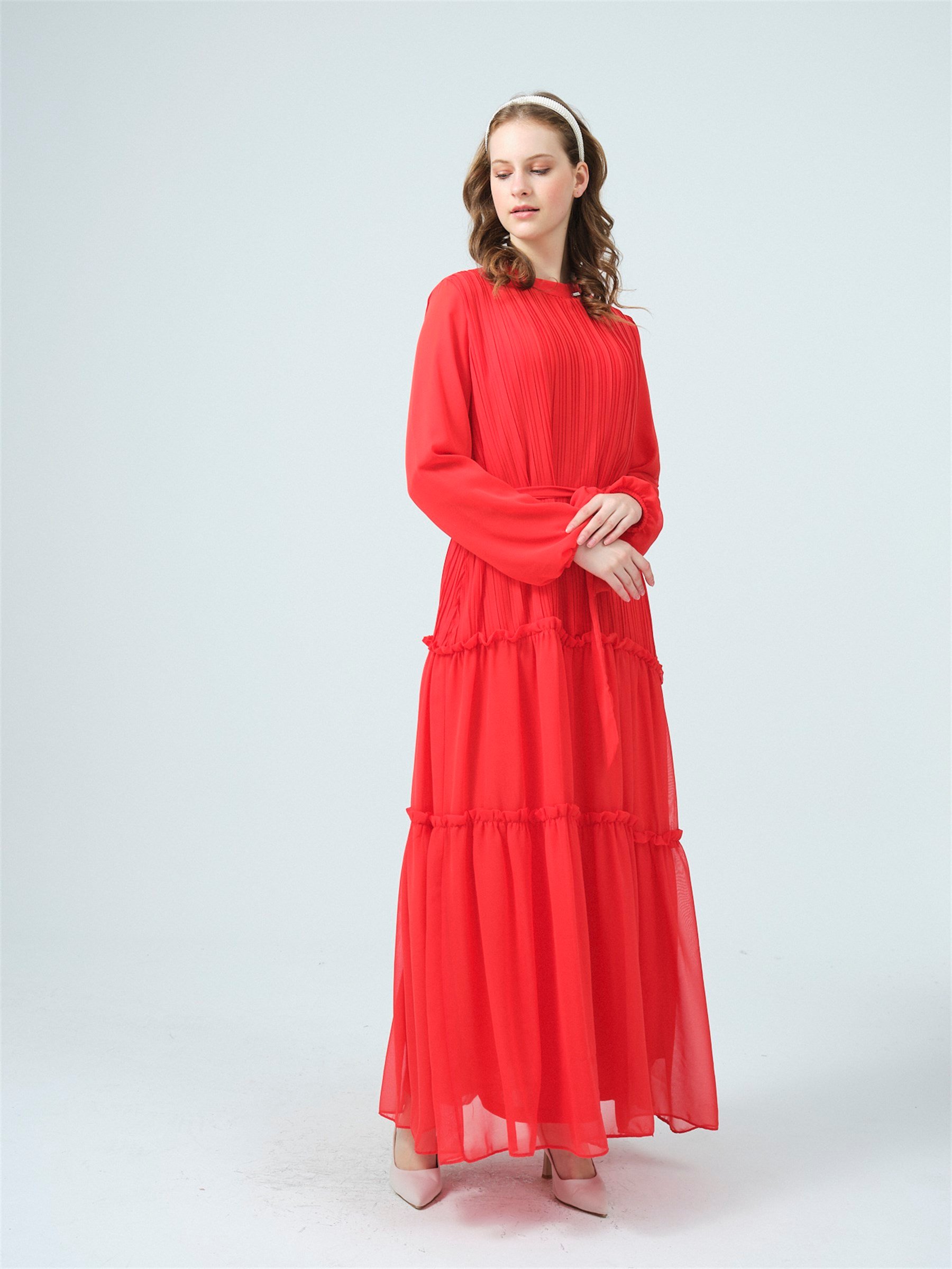 PİLİSELİ ŞİFONLU ELBİSE